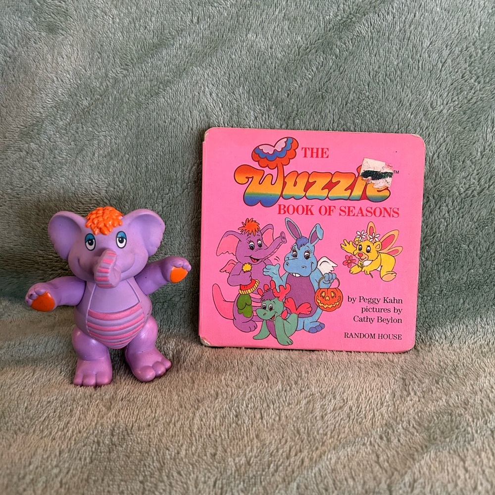 1985 Hasbro WUZZLES ELEROO Poseable Figure Disney Vintage book of seasons
'
